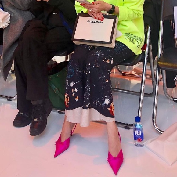 AUTHENTIC BALENCIAGA satin slingback - Picture 2 of 8